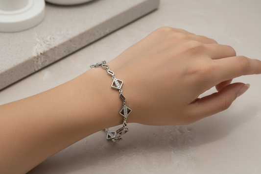 Silver ladies Bracelet SBL95