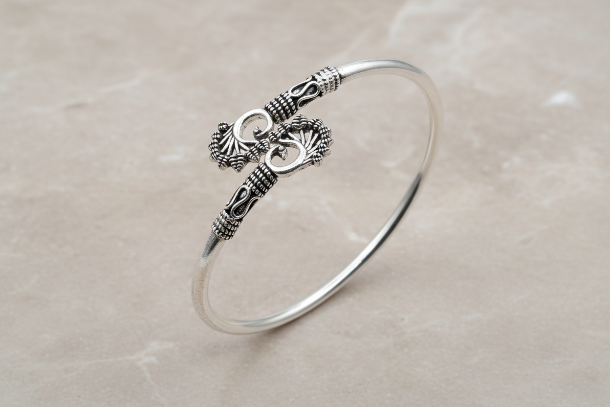 Elegance in S925 Silver: Timeless Beauty Bracelet