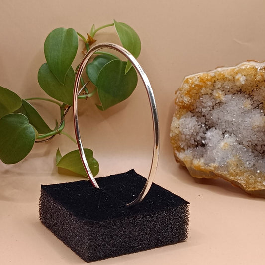 S925 Silver Luster: Elegant Timeless Plain Bracelet