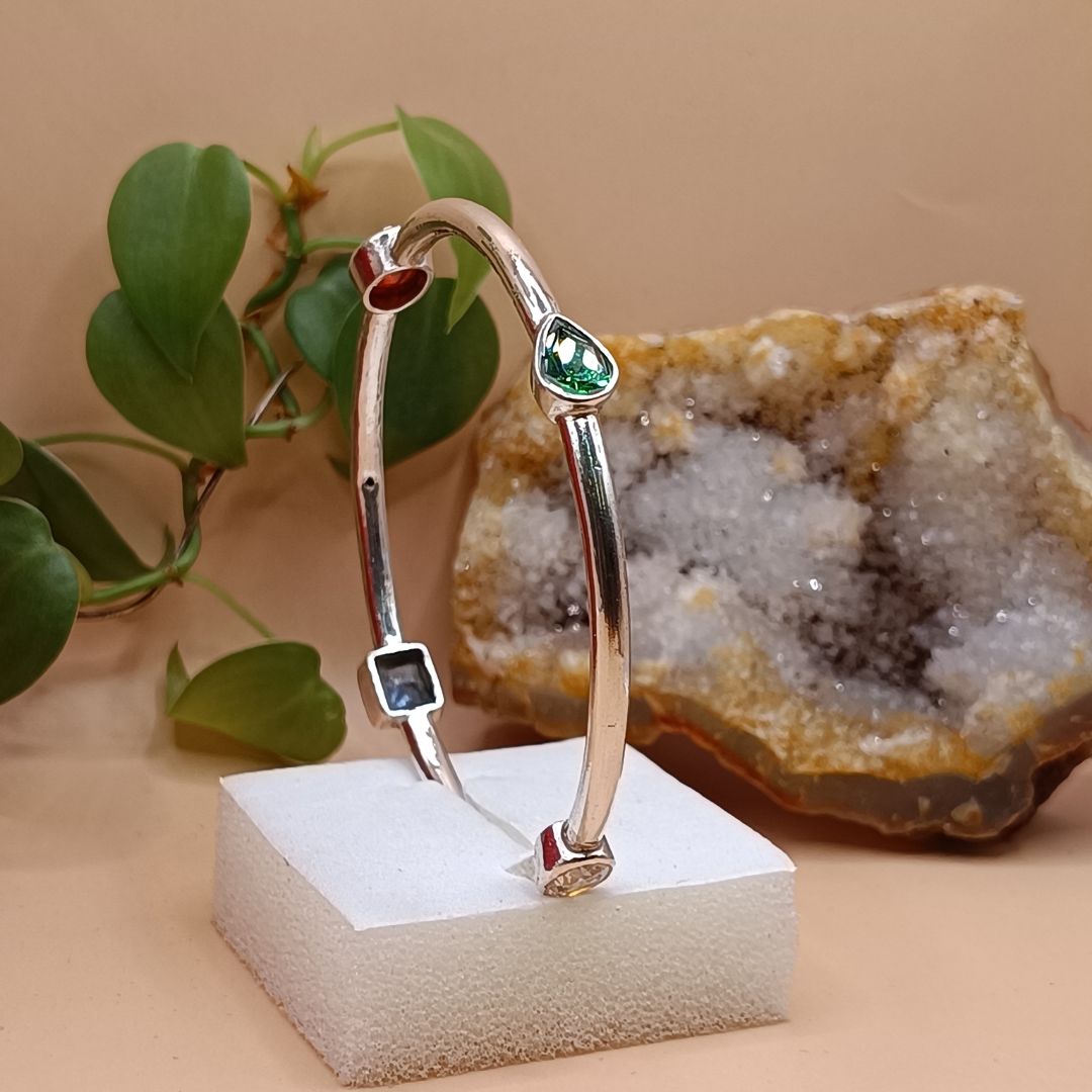 S925 Silver Splendor: Timeless Bracelet