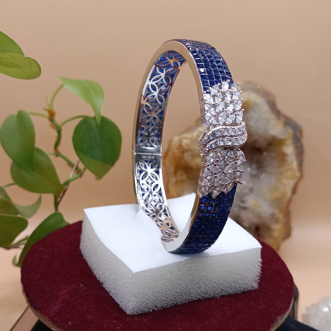 S925 Silver Glow: Elegant Blue Bracelet