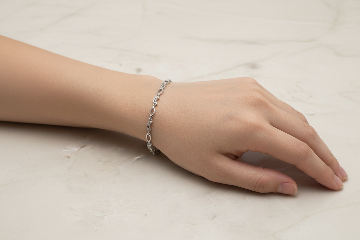 Silver ladies Bracelet SBL99